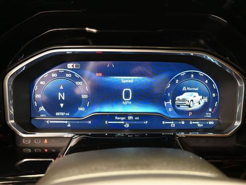 Used 2024 Chevrolet Silverado 1500 High Country image 35