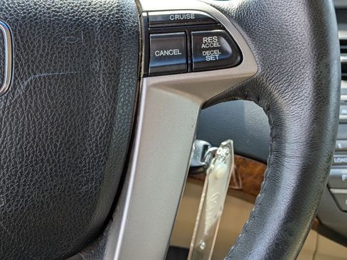 Used 2011 Honda Accord EX-L image 15
