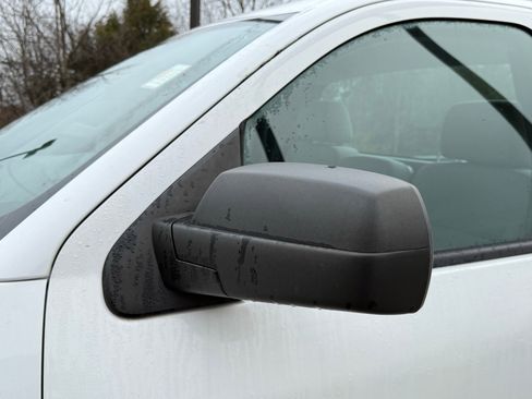 Used 2015 GMC Sierra 1500 2WD Regular Cab image 12