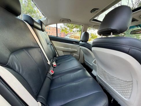 Used 2010 Subaru Legacy 2.5i Premium AWD/4WD image 15