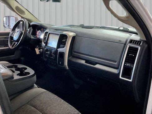 Used 2017 RAM 1500 Big Horn AWD/4WD image 25
