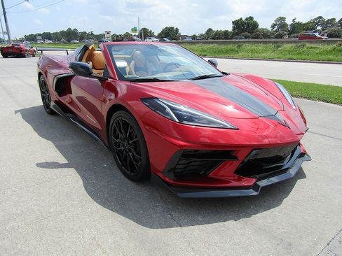 Used 2024 Chevrolet Corvette Stingray Premium Conv w/ Z51 Performance Package RWD image 3