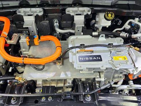 Certified 2024 Nissan Ariya AWD image 37
