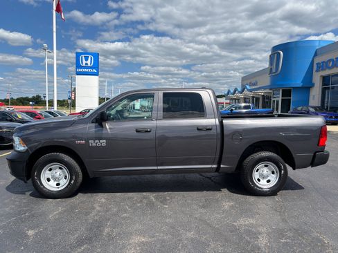 Used 2017 RAM 1500 Tradesman w/ Popular Equipment Group AWD/4WD image 1