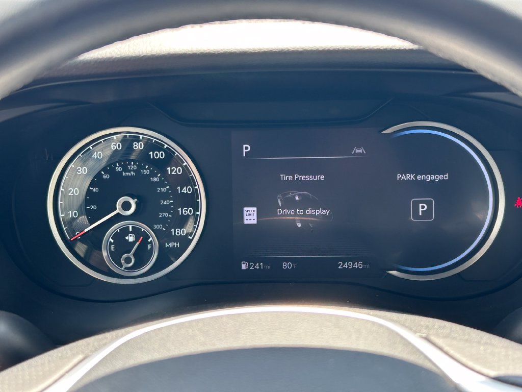 Used 2026 Genesis G70 2.5T RWD image 30