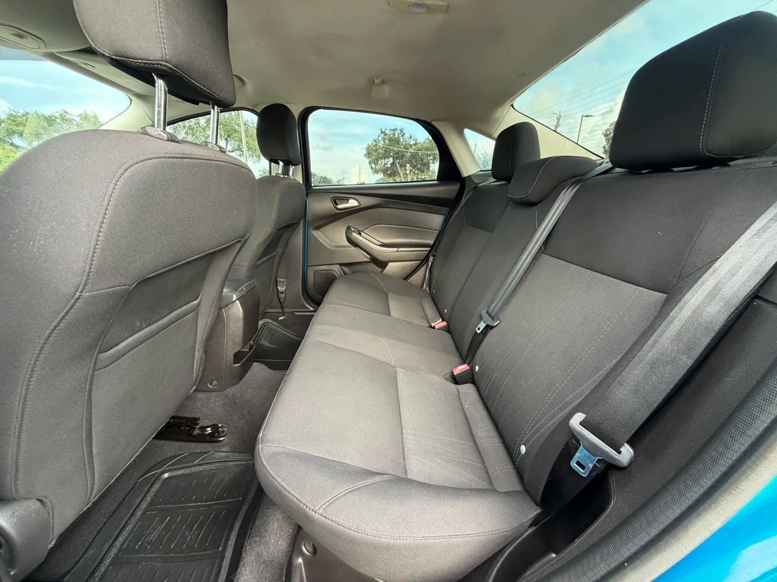 Used 2016 Ford Focus SE w/ Reverse Sensing Package FWD image 18