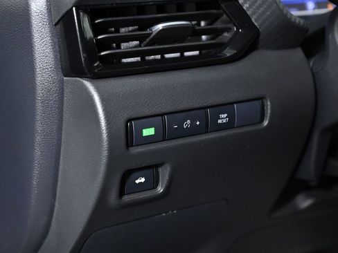 Certified 2023 Nissan Sentra SV image 21