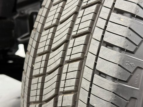 Used 2025 Toyota Tacoma TRD Off-Road image 37