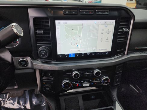 Used 2024 Ford F250 Platinum w/ FX4 Off-Road Package image 30