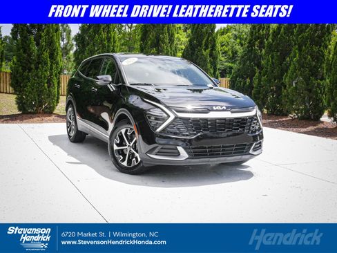 Used 2024 Kia Sportage EX FWD image 1