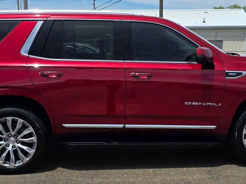 Used 2021 GMC Yukon Denali RWD image 2