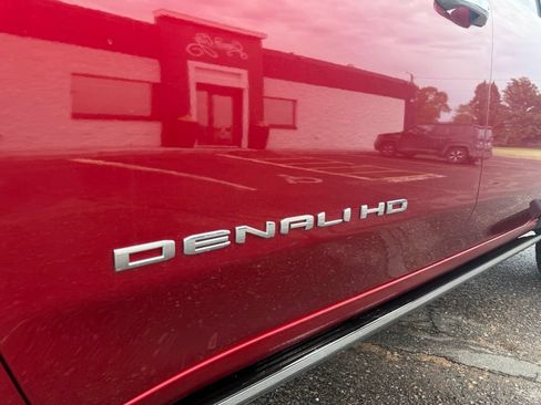 Used 2022 GMC Sierra 2500 Denali w/ Denali Ultimate Package AWD/4WD image 17