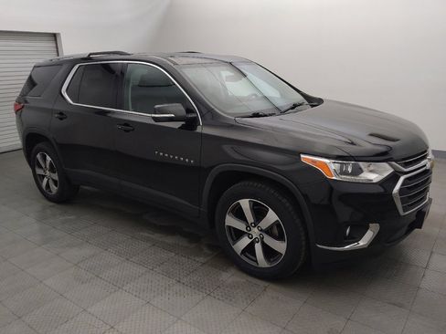 Used 2018 Chevrolet Traverse LT w/ LPO, Floor Liner Package FWD image 11