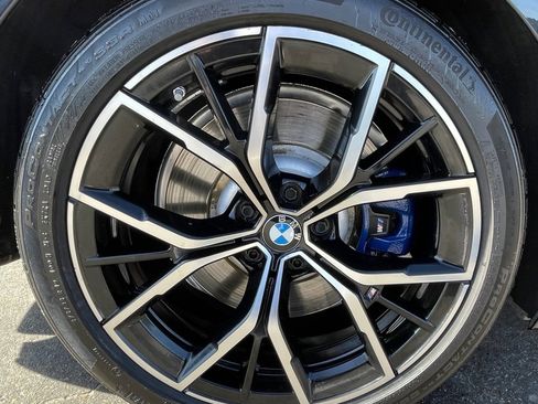 Used 2022 BMW M550i xDrive M550i xDrive image 18