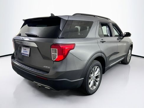 Used 2022 Ford Explorer XLT w/ Equipment Group 202A AWD/4WD image 5