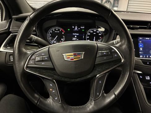 Certified 2022 Cadillac XT5 Premium Luxury FWD image 14