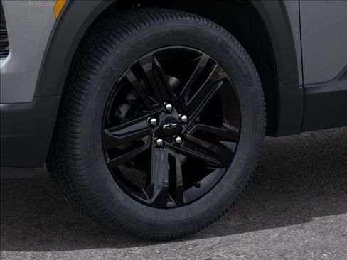 New 2026 Chevrolet TrailBlazer LT w/ Convenience Package FWD image 9