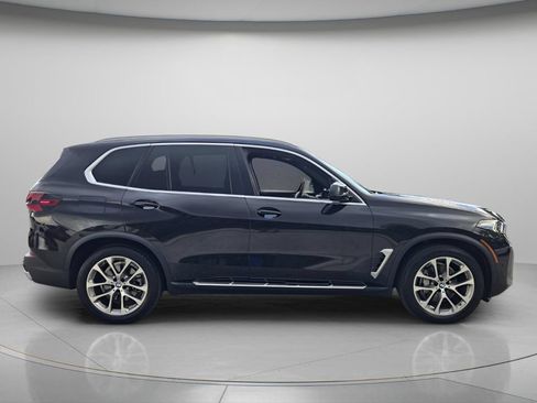 Used 2026 BMW X5 xDrive40i AWD/4WD image 4