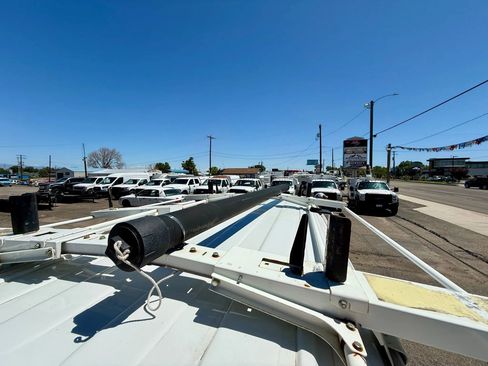 Used 2017 Chevrolet Express 2500 image 16