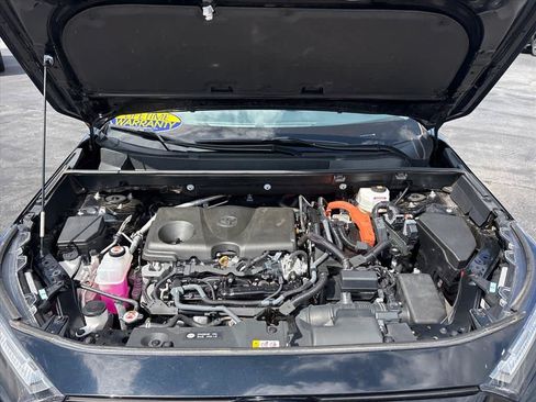 Used 2025 Toyota RAV4 XLE AWD/4WD image 31