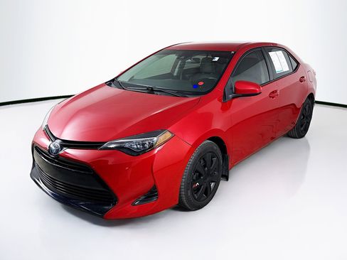 Used 2019 Toyota Corolla LE image 4