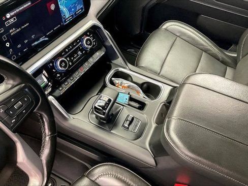Used 2023 GMC Sierra 1500 Denali w/ Technology Package AWD/4WD image 16