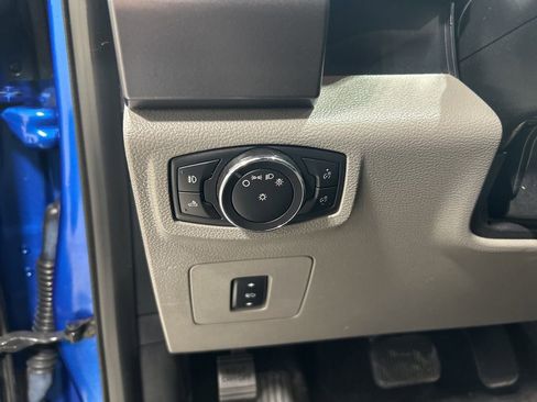 Used 2016 Ford F150 XLT w/ Equipment Group 302A Luxury image 11