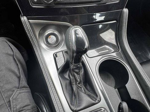 Used 2022 Nissan Maxima SV w/ Floor Mat Group FWD image 31