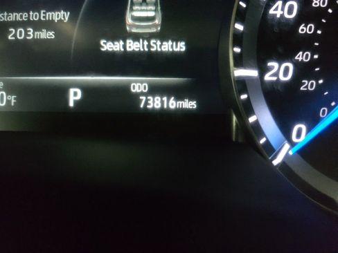 Used 2022 Toyota Highlander XLE AWD/4WD image 23