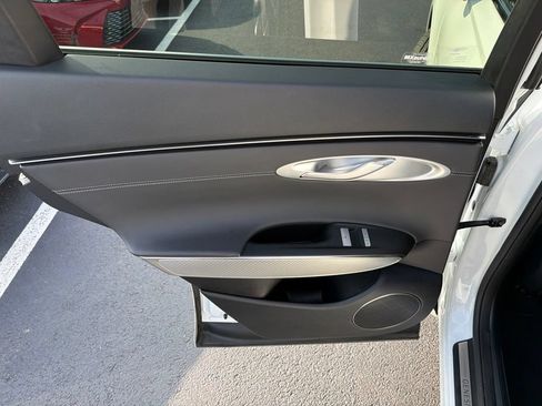 Used 2025 Genesis GV70 3.5T Sport AWD/4WD image 18