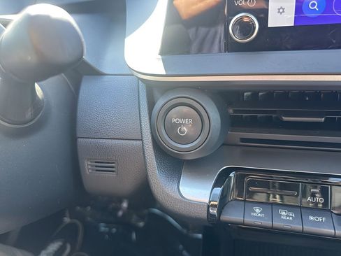 Used 2024 Toyota Prius LE image 19