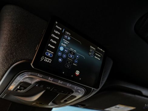 Used 2025 Mercedes-Benz Sprinter 3500 image 40