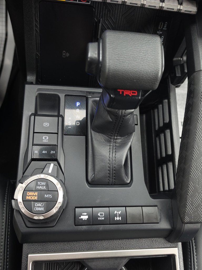 Used 2026 Toyota Tacoma TRD Off-Road w/ TRD Off Road Premium Package AWD/4WD image 32