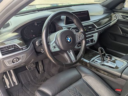 Used 2020 BMW 750i xDrive w/ Executive Package AWD/4WD image 26