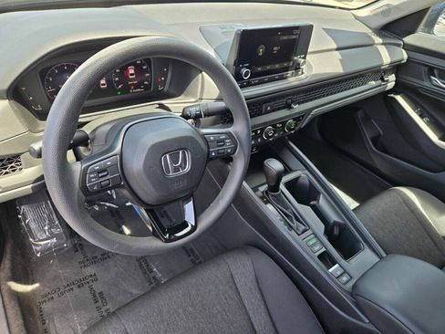 Certified 2023 Honda Accord EX image 12