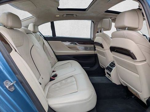 Used 2019 BMW 750i xDrive w/ Executive Package image 24