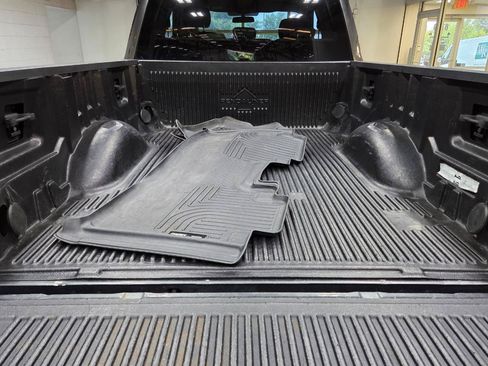 Used 2018 Ford F250 XLT w/ XLT Value Package AWD/4WD image 37