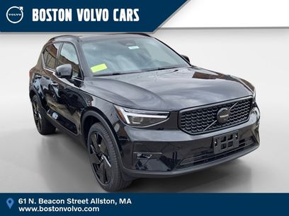 New 2026 Volvo XC40 B5 Ultra w/ Protection Package Premier