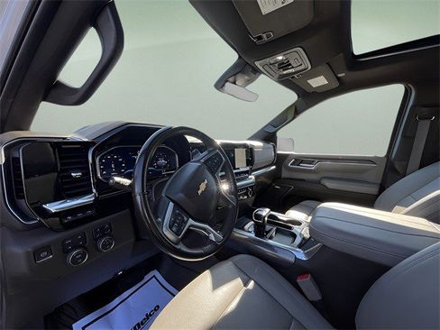 Certified 2024 Chevrolet Silverado 1500 LTZ w/ LTZ Premium Package image 27