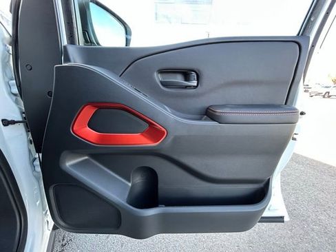 New 2026 Nissan Frontier PRO-4X w/ Pro-4x Convenience Package image 37