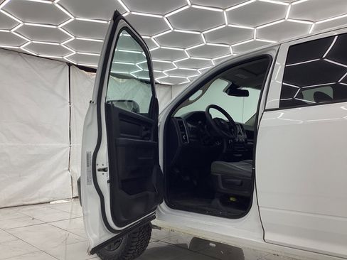 Used 2018 RAM 1500 Tradesman image 16