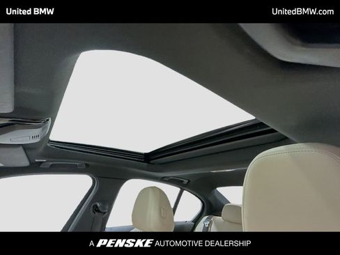 Used 2023 BMW 330i Sedan w/ Parking Assistance Package RWD image 12