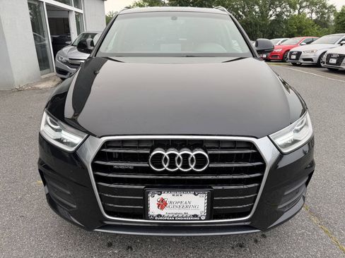 Used 2017 Audi Q3 2.0T Premium Plus w/ Premium Plus Package AWD/4WD image 2