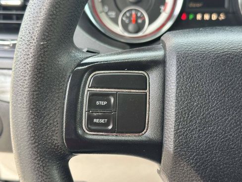 Used 2017 Dodge Grand Caravan SE w/ Power Window Group FWD image 30