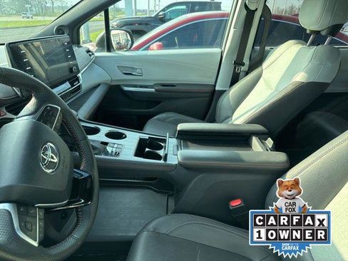 Certified 2023 Toyota Sienna XSE w/ XSE Plus Package image 3