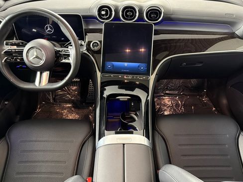 Used 2023 Mercedes-Benz GLC 300 image 12