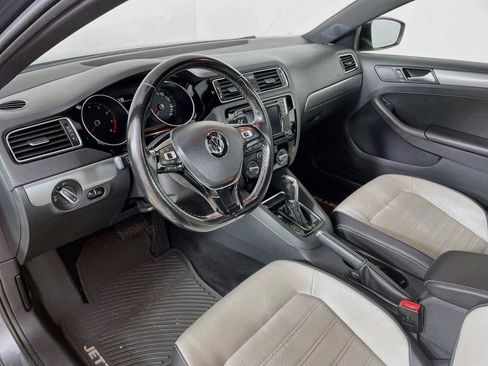 Used 2016 Volkswagen Jetta Sport FWD image 23