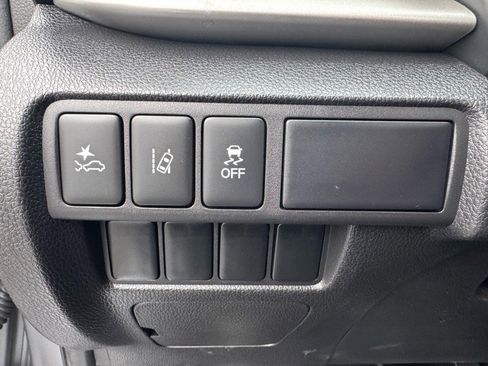 Used 2022 Mitsubishi Eclipse Cross SE image 21