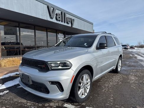 Used 2024 Dodge Durango GT image 8