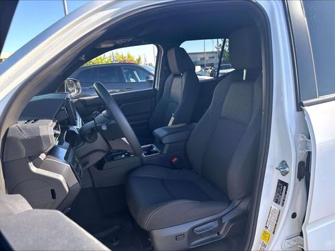 Used 2026 Toyota 4Runner SR5 AWD/4WD image 21